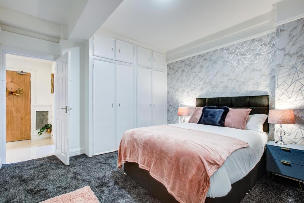 Hyde Park Apartment 2 Bedroom Лондон Екстериор снимка